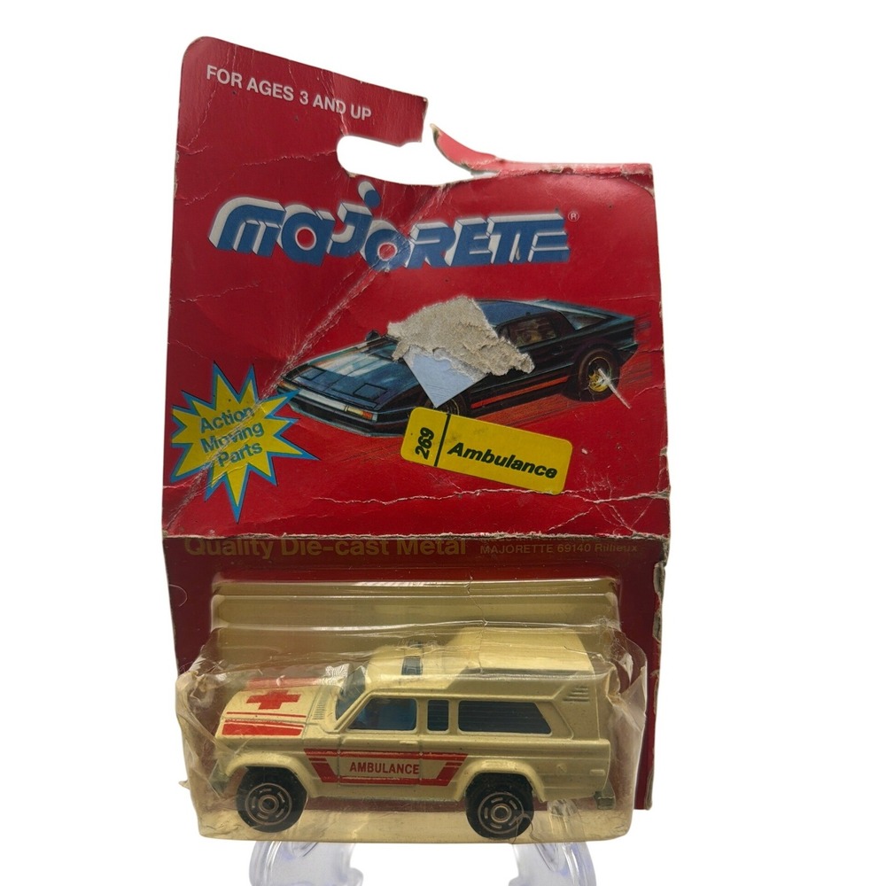 Majorette Ambulance 269 1/64 Scale Cream Fair New In Worn Box Made In France